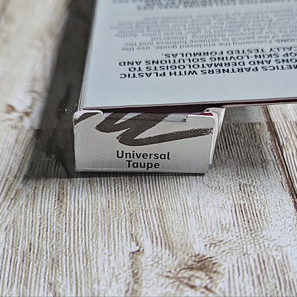 NIB IT Cosmetics Brow PowerFULL Eyebrow Pencil - Universal Taupe - Picture 3 of 4